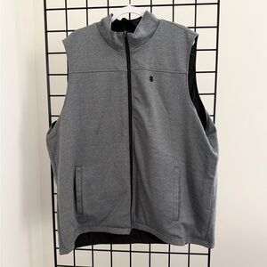 Izod Men's Charcoal Vest